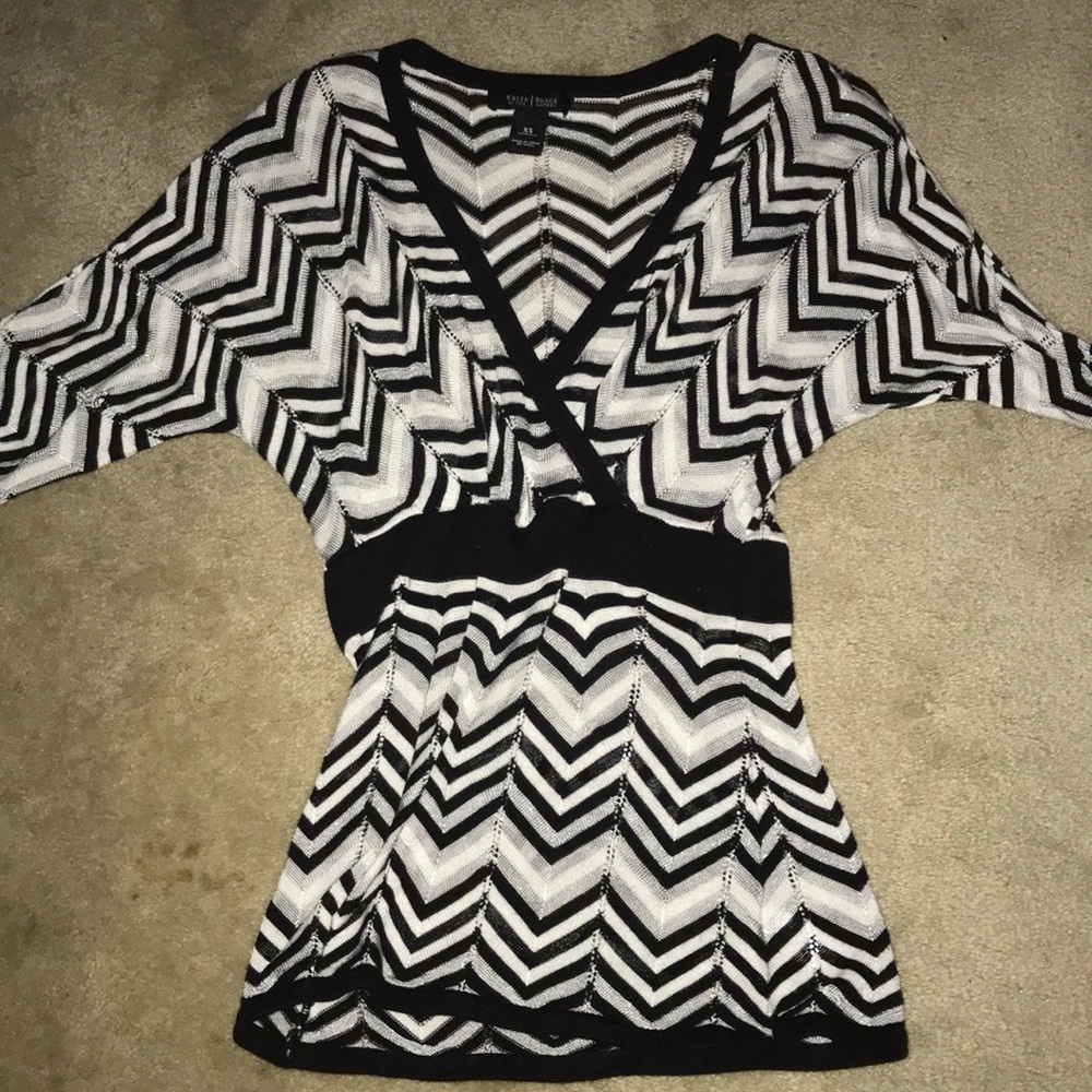 White House Black Market shirt xs